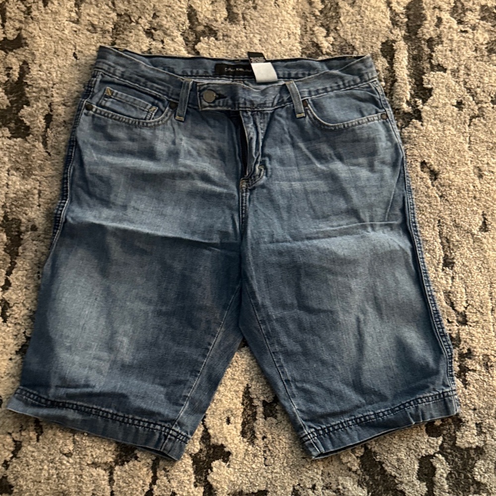 Calvin Klein Jeans Mid-Wash Denim Shorts